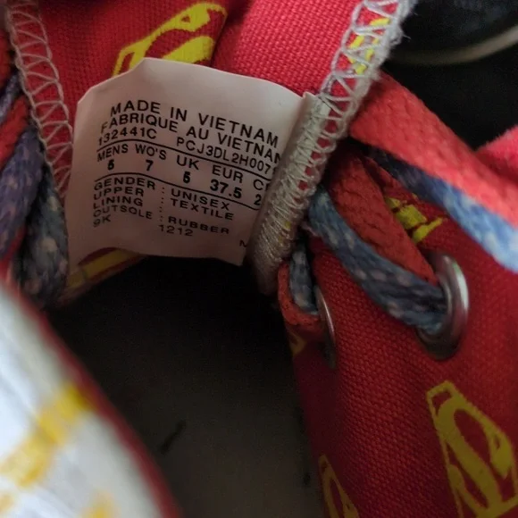DC Comics x Chuck Taylor All Star Hi 'Superman'​​​ - Picture 6 of 8